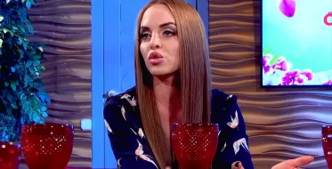 Материал с разоблачением Юлии Ефременковой уже подготовлен.