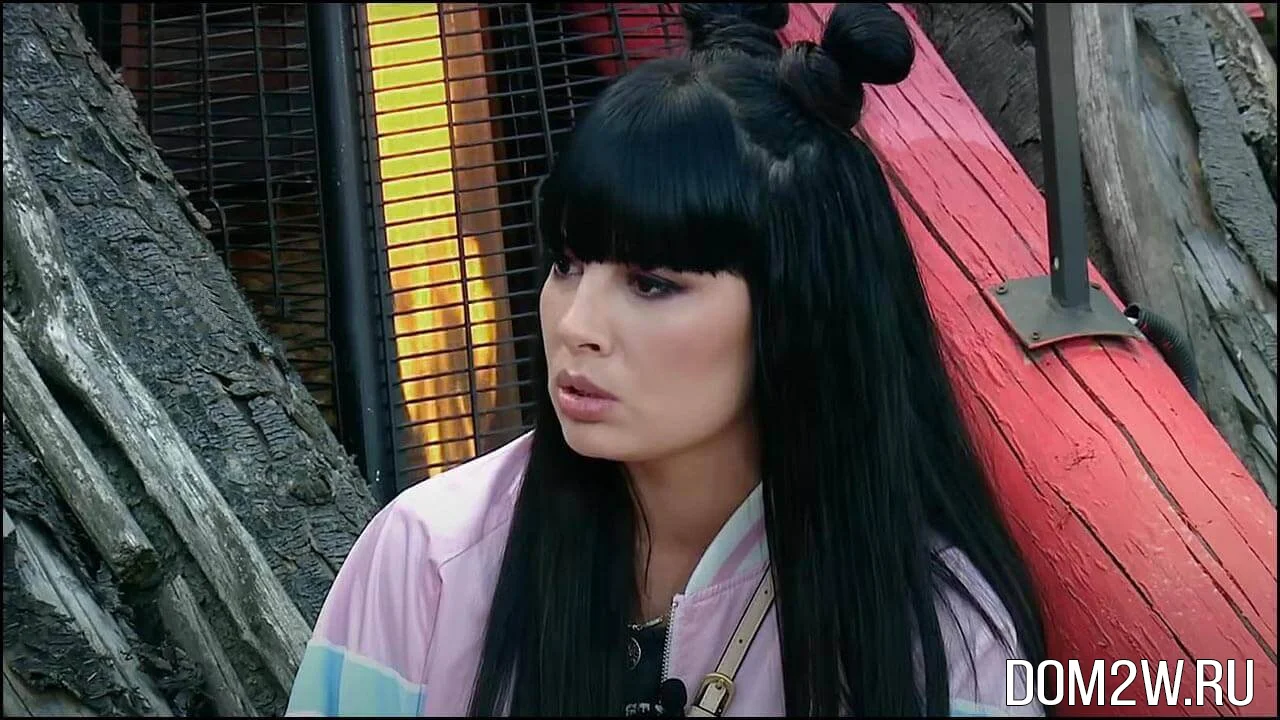 Нелли Ермолаева