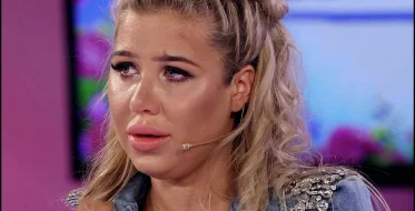 «Молитесь за маму»: Мария Кохно в слезах показала драму своей семьи