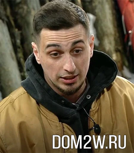 Руслан Асланов