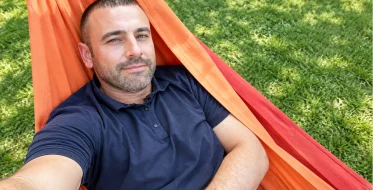 Алексей Адеев оказался перед выбором и неожиданно обратился к зрителям